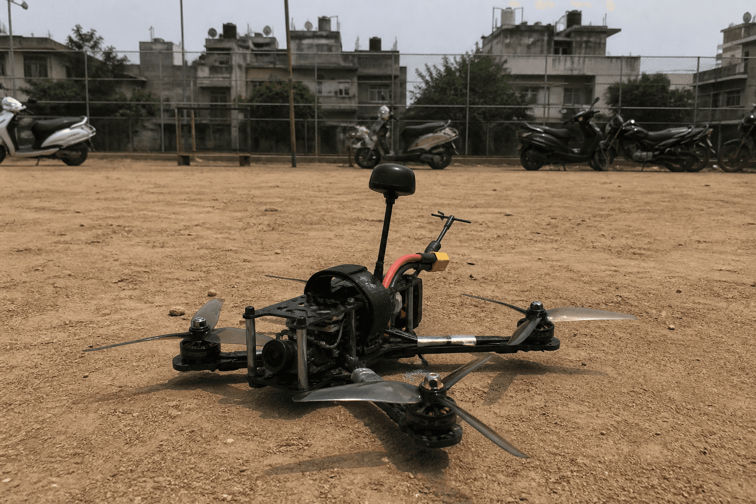 Antenna placement for HD and analog: India field realities