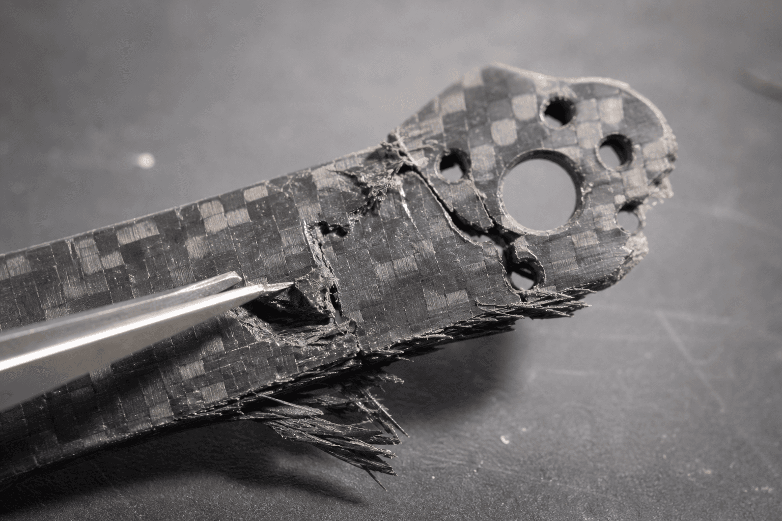 Carbon fiber splinters and frame stress cracks: Why carbon fails the way it does