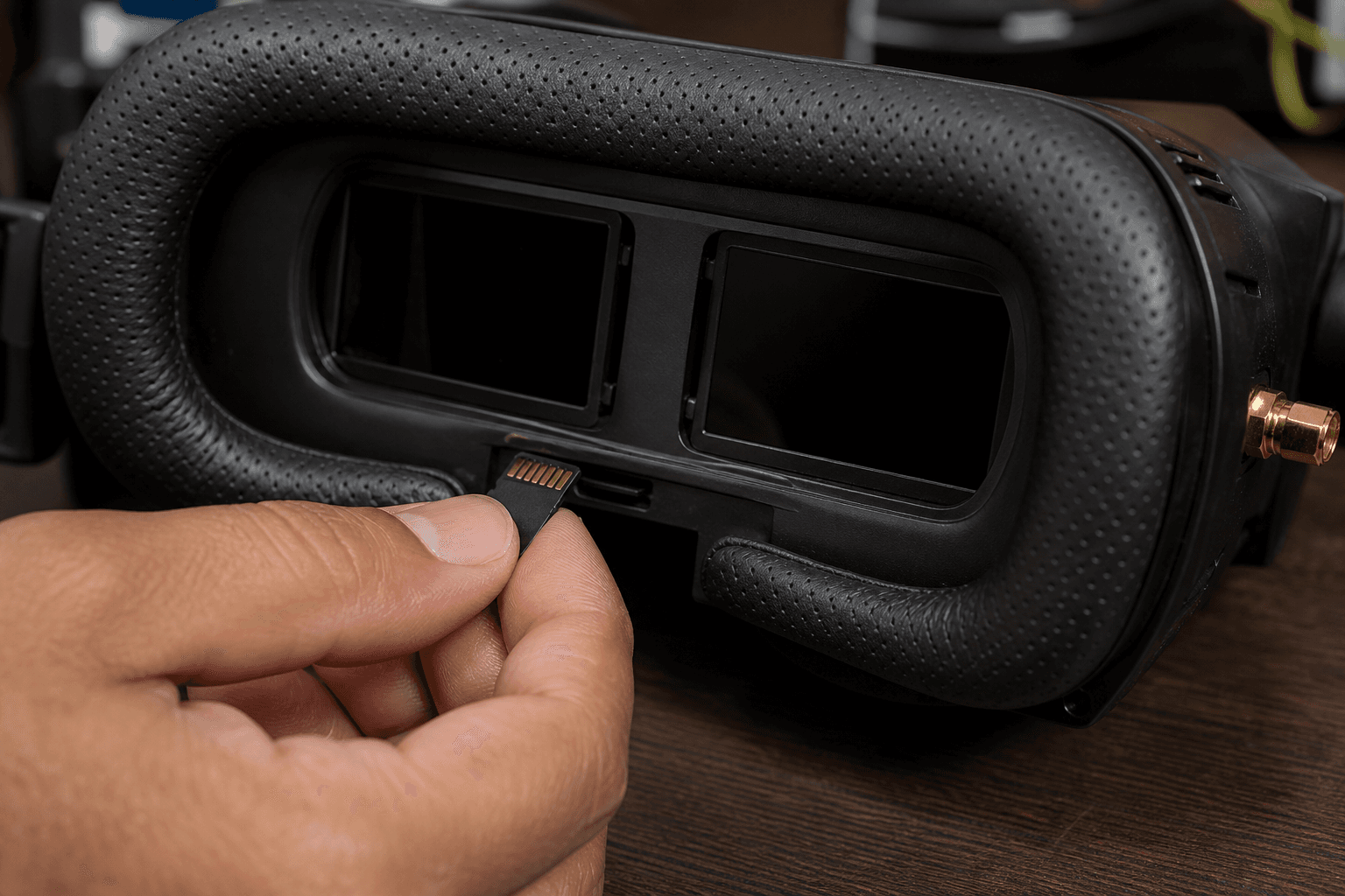DVR, Wi-Fi download, and sharing footage: Goggle DVR: setup once
