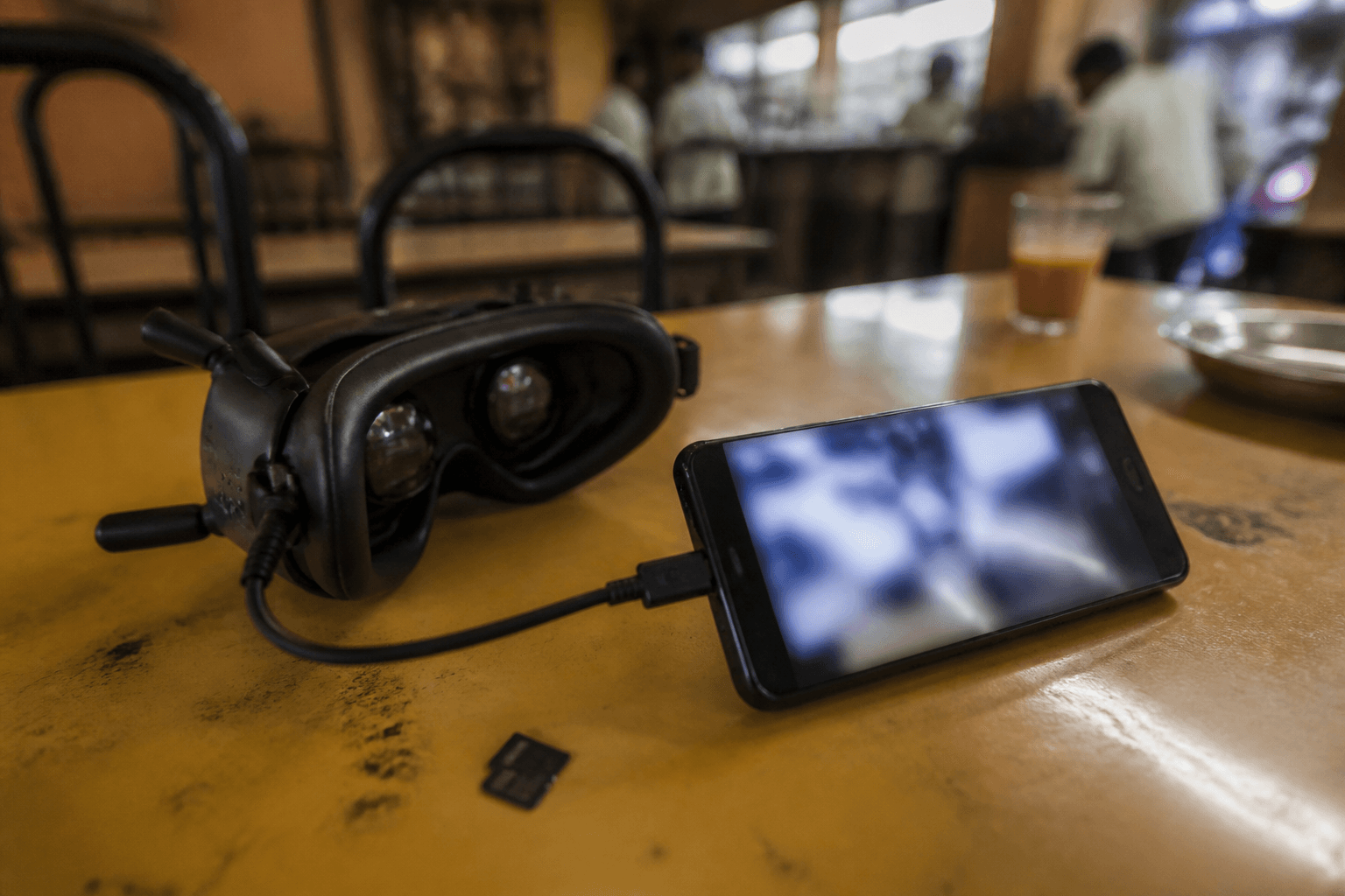 DVR, Wi-Fi download, and sharing footage