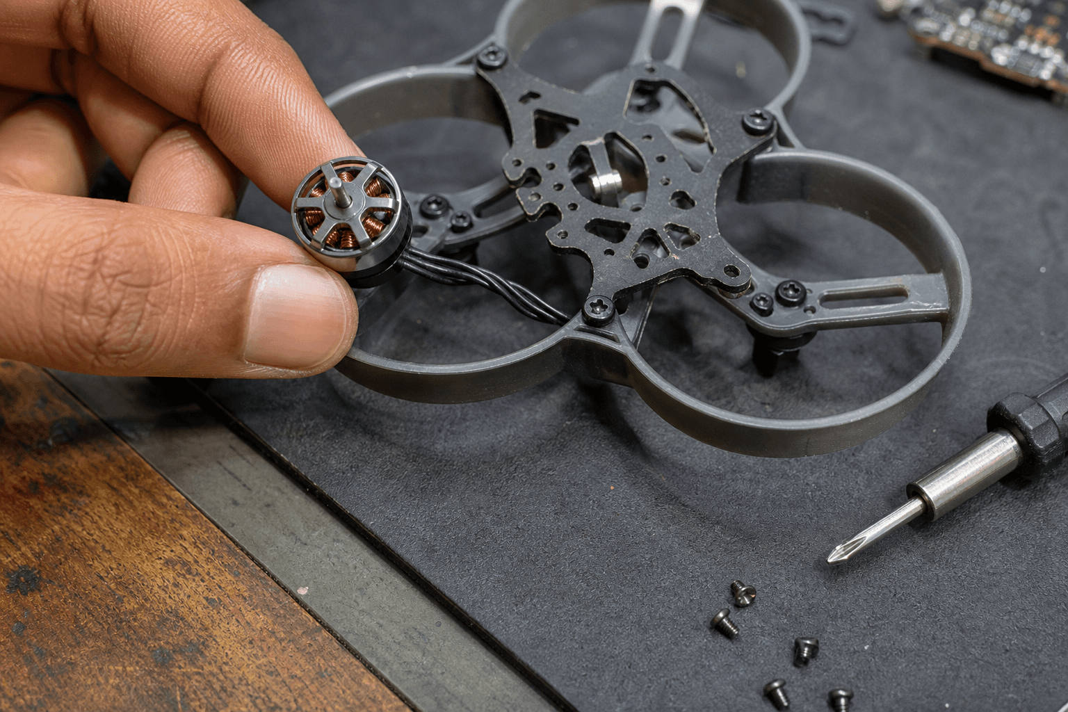 How to mount whoop motors: Mount checklist
