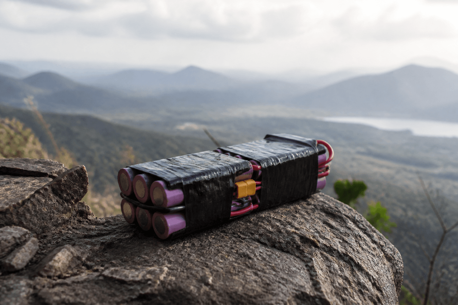 Li-ion packs for long-range